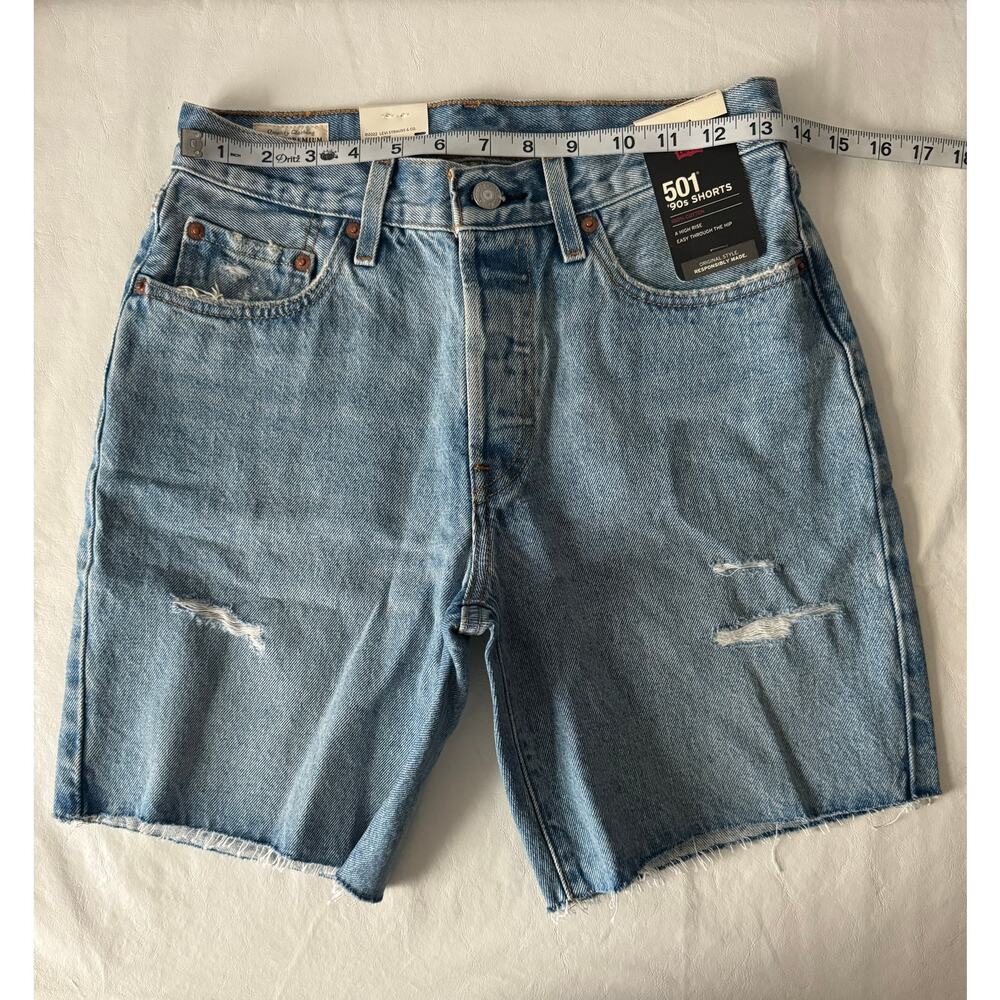 Levi's 90's 501 Shorts in Sketch Artist Short Size 26 - Picture 8 of 8